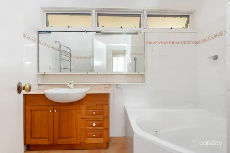 Property photo of 2 Cotswold Close Belrose NSW 2085