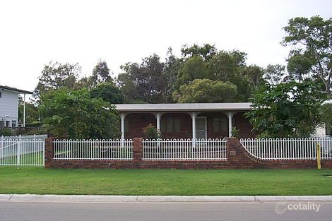 23 Whiting St, Beachmere, QLD 4510