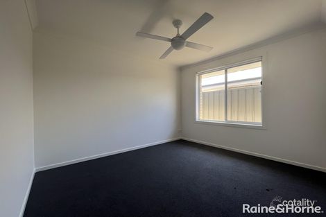 25 Nadine St, Munno Para, SA 5115