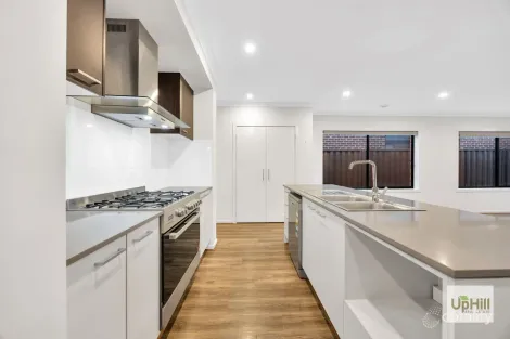 Property photo of 52 Caribbean Circuit Clyde VIC 3978