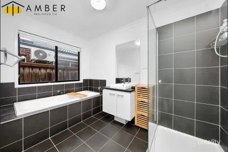 Property photo of 5 Moonlight Way Mickleham VIC 3064