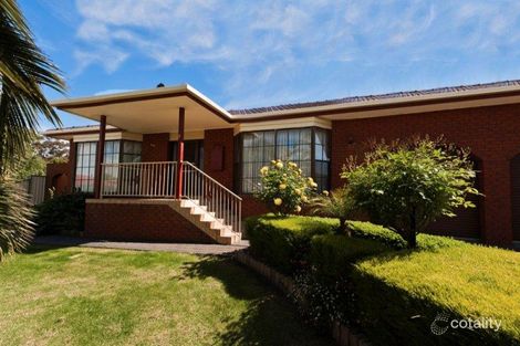 Property photo of 2 Irving Close Greenvale VIC 3059