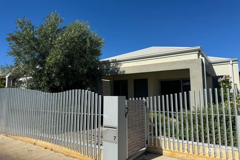 7 Bice Lane, Eglinton, WA 6034