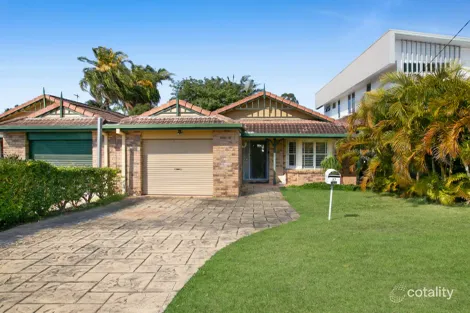 37 Ernest St, Labrador, QLD 4215