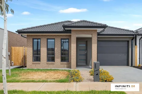 10 Edgewater Bvd, Weir Views, VIC 3338