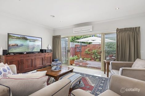 Property photo of 1/147 Mount Eliza Way Mount Eliza VIC 3930