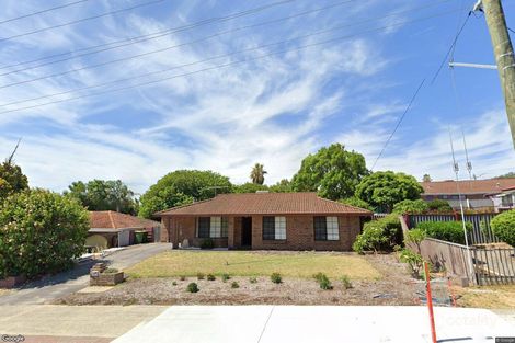 22 Challenger Ave, Parmelia, WA 6167