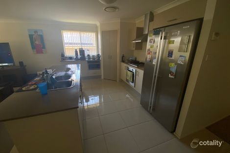 Property photo of 29 Waterside Drive Fletcher NSW 2287