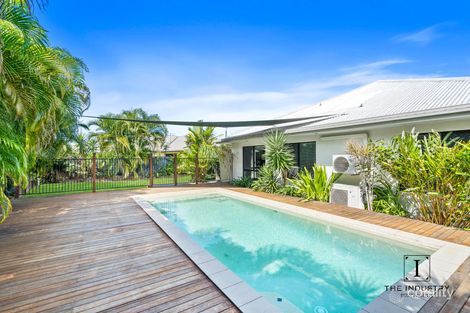 92 Roberts Dr, Trinity Beach, QLD 4879