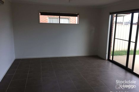 Property photo of 33 Taig Avenue Kialla VIC 3631