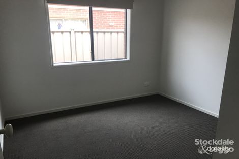 Property photo of 33 Taig Avenue Kialla VIC 3631