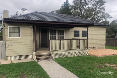 Property photo of 2 Anzac Mews Wattle Grove NSW 2173