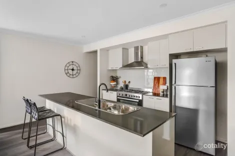 Property photo of 220 Sovereign Drive Mount Duneed VIC 3217