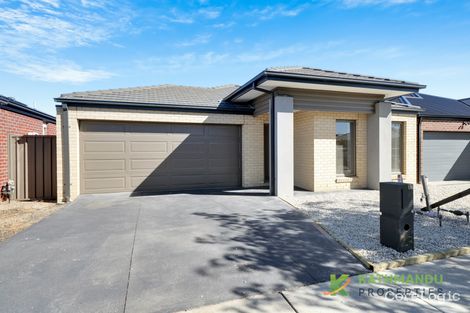 Property photo of 27 Larneuk Drive Cobblebank VIC 3338