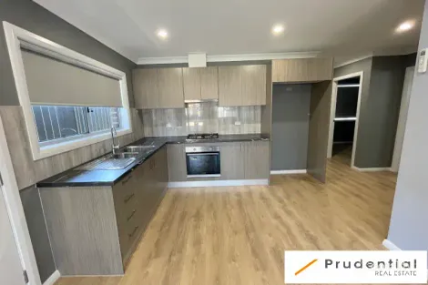 Property photo of 124 Parliament Road Macquarie Fields NSW 2564