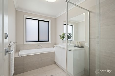 Property photo of 16 Stockyard Way Thurgoona NSW 2640