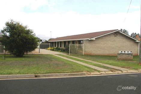 4 Cooyal St, Cowra, NSW 2794