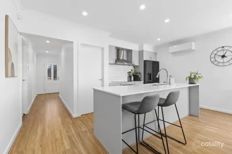 Property photo of 16 Mill Lane Rosedale VIC 3847