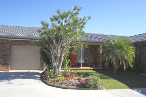 2/4 Toona Pl, Yamba, NSW 2464