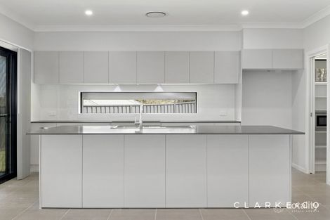 Property photo of 24 Rothbury Street North Rothbury NSW 2335