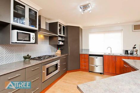 Property photo of 16 Dorchester Turn Canning Vale WA 6155