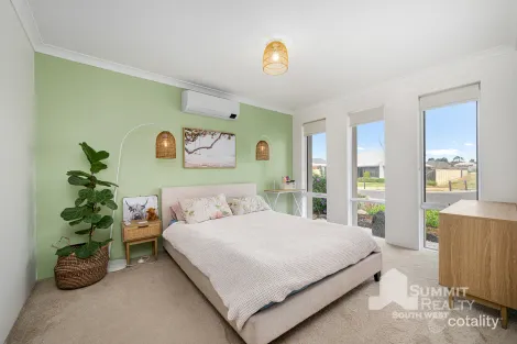 Property photo of 115 Mosedale Avenue Usher WA 6230