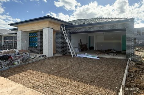 28 Spreading Rd, Mickleham, VIC 3064