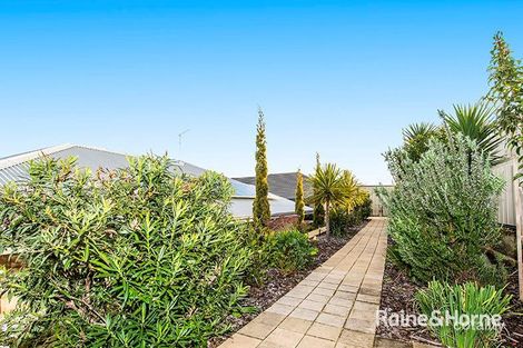 Property photo of 6 Wialki Mews Dawesville WA 6211