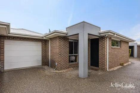 2/12 Corrigan Ave, Brooklyn, VIC 3012