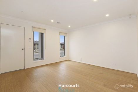 Property photo of 69 Bridgewater Parkway Wallan VIC 3756