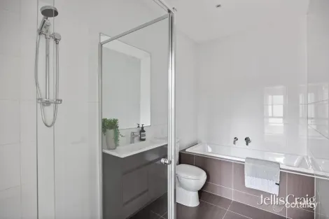 Property photo of 2/12 Corrigan Avenue Brooklyn VIC 3012