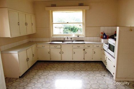Property photo of 18 Ocean Street Ormond VIC 3204