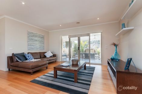 Property photo of 1 White Cedar Place Craigieburn VIC 3064
