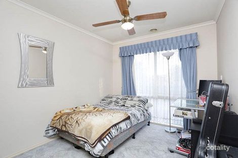 Property photo of 9 Marvil Avenue Narre Warren VIC 3805