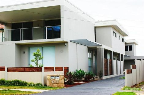 2/21 Mccauley St, Thirroul, NSW 2515