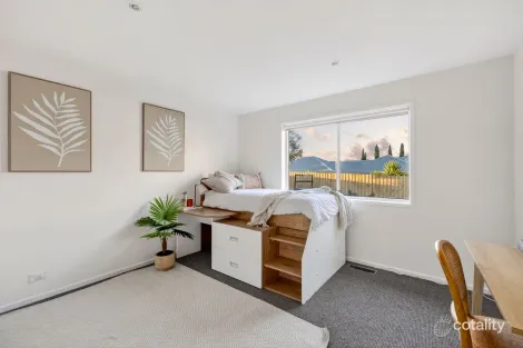 Property photo of 6 Banksia Close Torquay VIC 3228