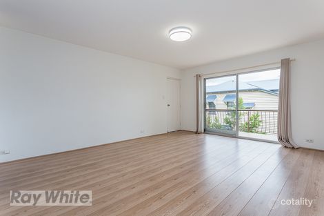 Property photo of 2/17 Hunter Street Greenslopes QLD 4120