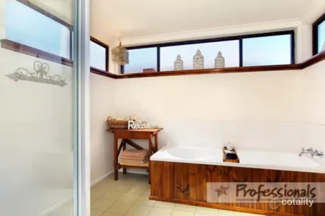 Property photo of 76 Jeffrey Street Armidale NSW 2350