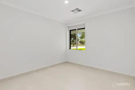 Property photo of 18 Threadleaf Way Mirrabooka WA 6061