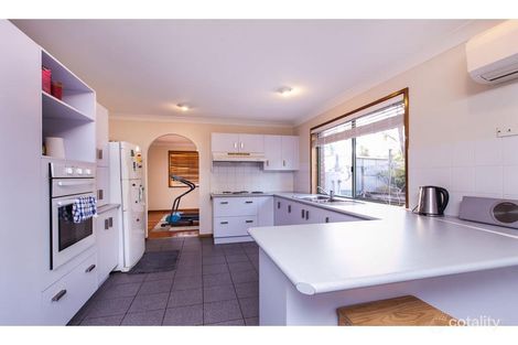 Property photo of 1 Stuart Court Parkhurst QLD 4702