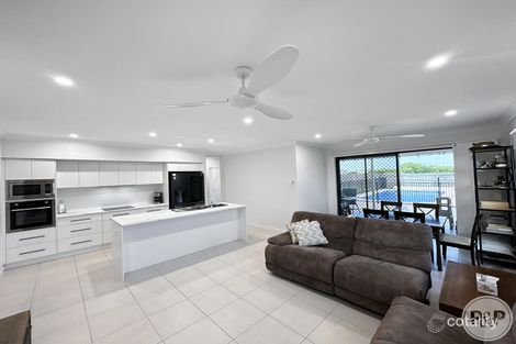 Property photo of 2 Blackthorn Street Mount Low QLD 4818