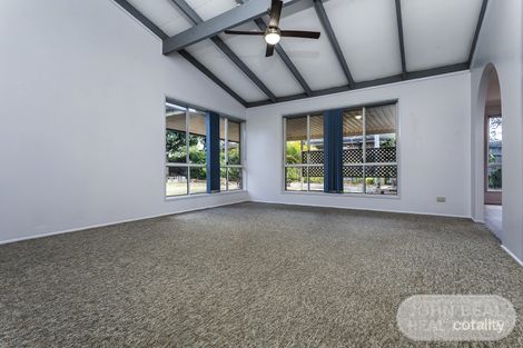 Property photo of 8 Bristol Court Rothwell QLD 4022