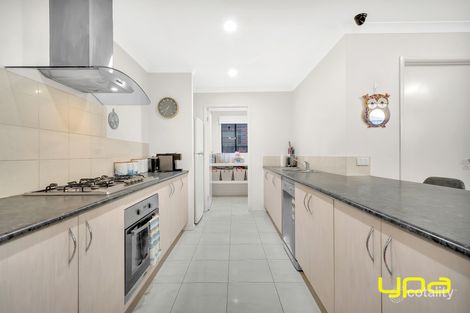 Property photo of 35 Gregson Grove Lyndhurst VIC 3975
