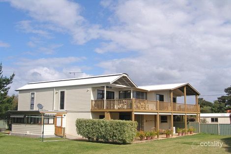 48 Greens Rd, Greenwell Point, NSW 2540