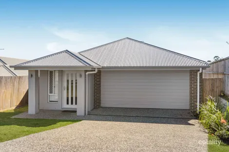 11 Banksia St, Collingwood Park, QLD 4301