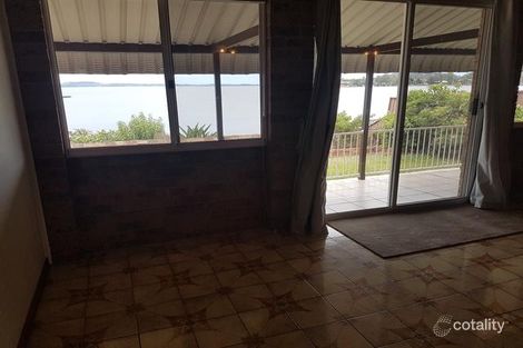 Property photo of 29 Park Crescent Oak Flats NSW 2529