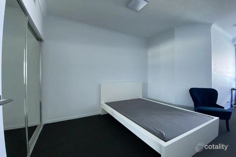Property photo of 2409/5 Harbour Side Court Biggera Waters QLD 4216