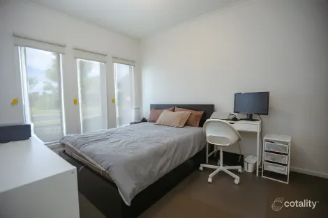 Property photo of 375C Centre Road Berwick VIC 3806