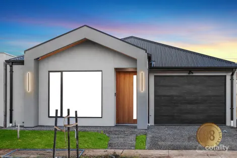 6 Oscar Cres, Deanside, VIC 3336