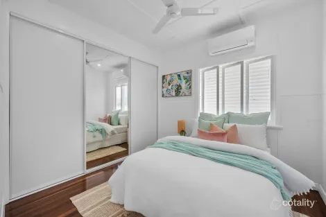 Property photo of 37 Tenth Avenue Railway Estate QLD 4810